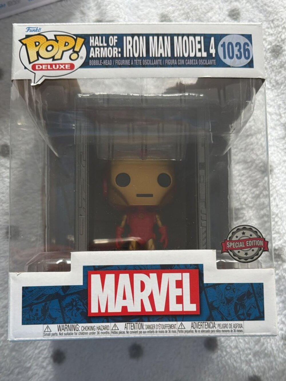 Funko Pop Iron Man Model 4 #1036 Hall of Armor Deluxe PX Exclusive NEW